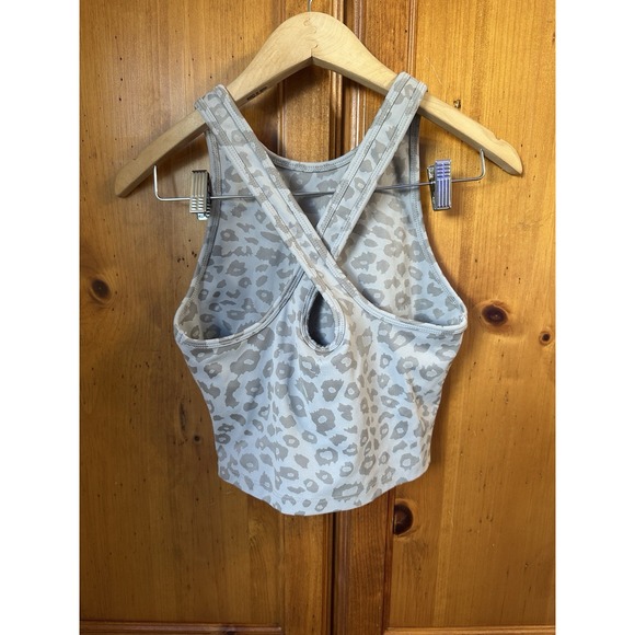 Beyond Yoga Women's M Leopard Studio Cropped Yoga Tank Top Bra Racerback LU4383 - Picture 6 of 10